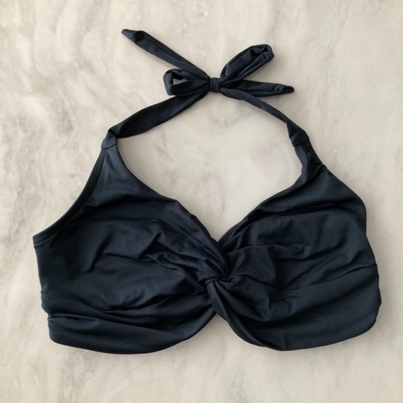 NWOT VENUS Twist Front Halter bikini top - Picture 2 of 5
